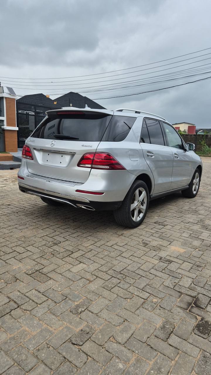 A picture of 2016 Mercedes Benz GLE350