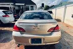A picture of Toyota Avalon 2007