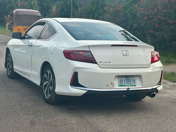 A picture of 2016 Honda Accord coupe 2016