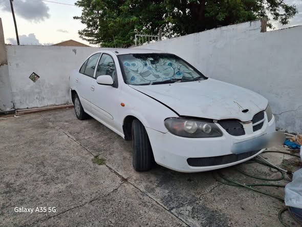nissan almera