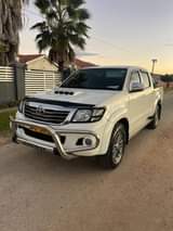used toyota hilux