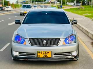 A picture of TOYOTA CROWN ATHELETH