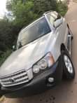 A picture of Toyota Highlander 2004 Toks standard and chilling Ac everything intact