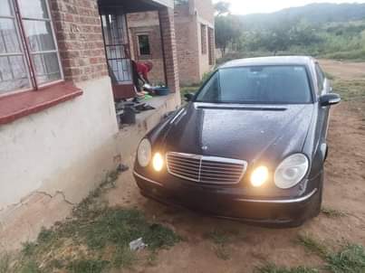 classifieds/cars mercedes