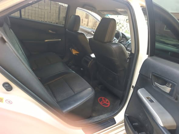 A picture of Toyota Camry used 2013 model everything is working perfectly just