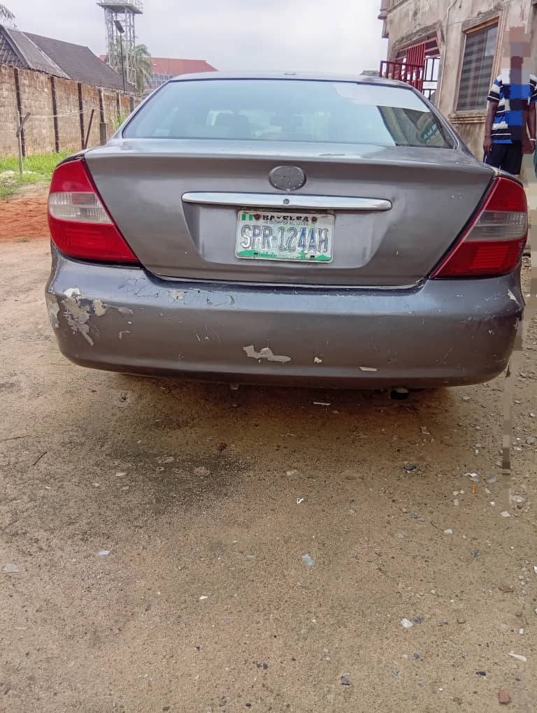 A picture of Toyota Camry 2004 2005