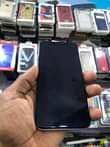 A picture of iPhone X 64gbs 650 000