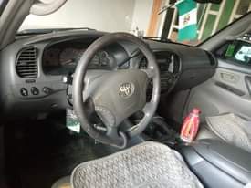 A picture of Toyota sequoia v8 02