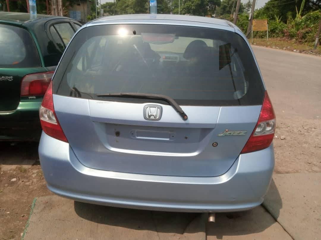 A picture of 2007 Toyota yaris and jazz