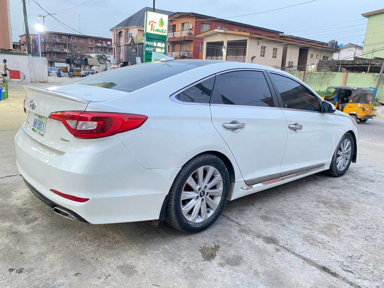 A picture of 2016 Hyundai Sonata sport