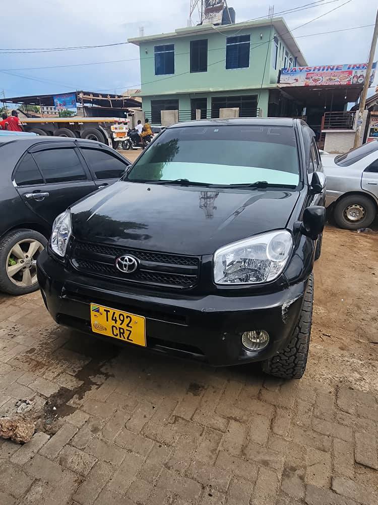 A picture of Toyota Rav 4 kilitime Call 0655666330