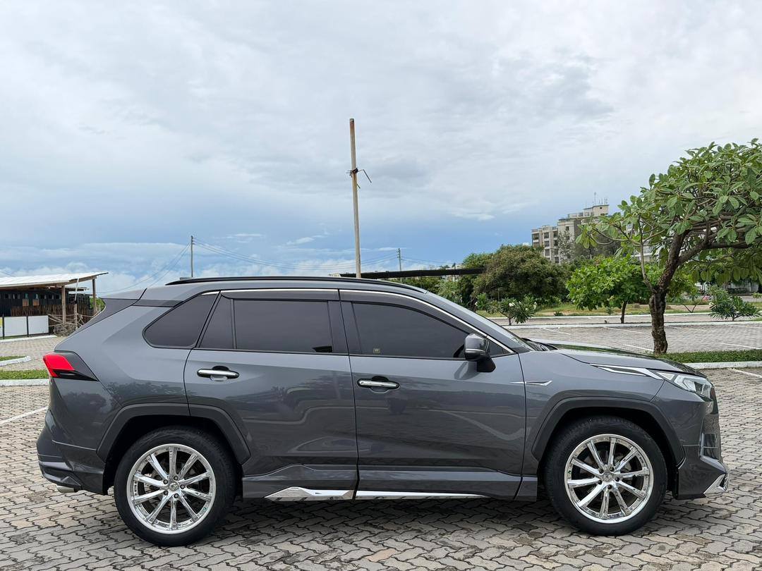 A picture of Rav4 New Model 0718814007 MILION 69 Year 2019 Cc 1990
