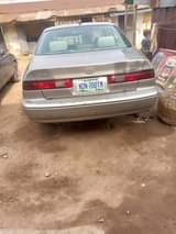 A picture of Toyota Camry pencil is available with good condition engine and