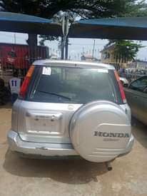 A picture of HONDA CR V