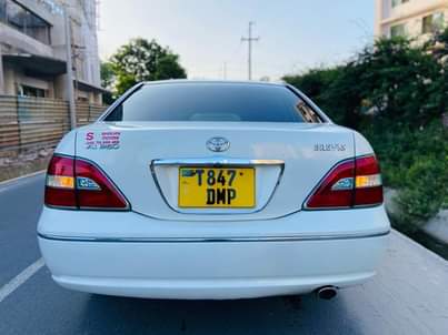 A picture of Toyota brevis