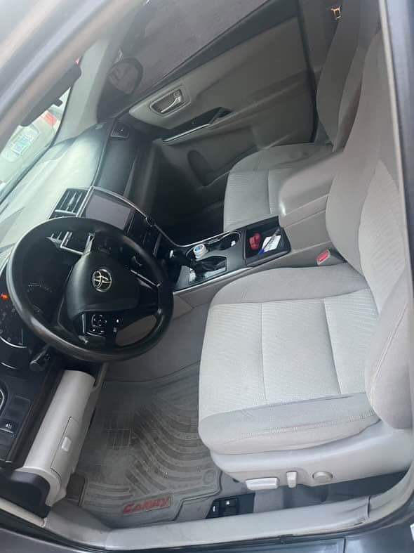A picture of Toyota Camry 2016 keyless
