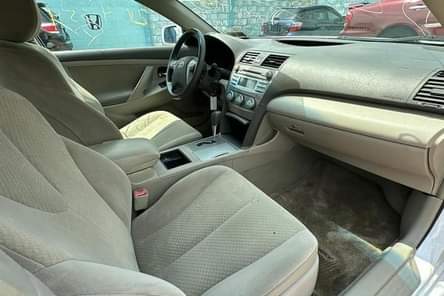 A picture of Extremely Clean Toyota Camry LE 2009 model Sound 4 plugs