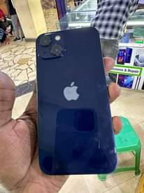A picture of Iphone 13