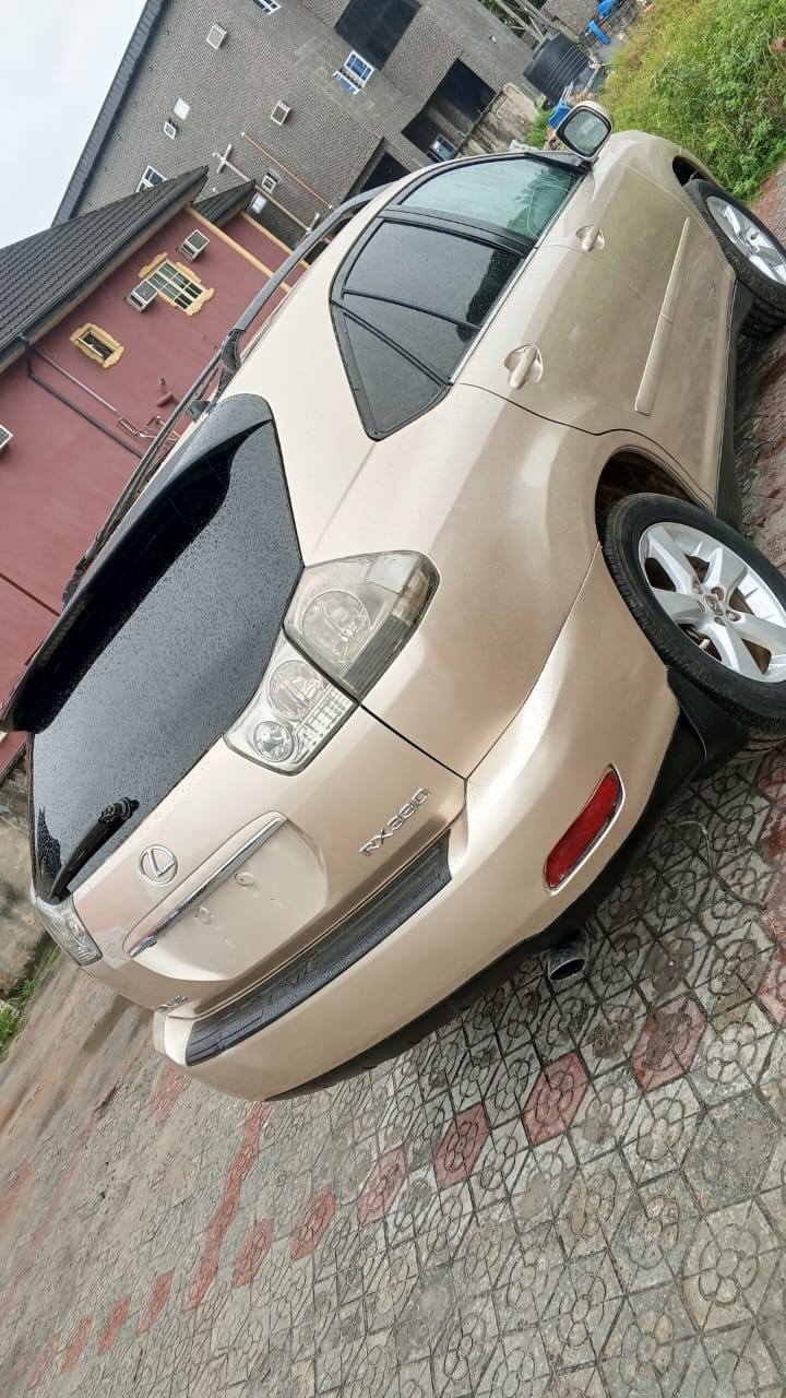 A picture of Very clean sharp Rx330 for sale Location is ughelli Delta