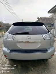 A picture of 2006 LEXUS RX330 V6 IN SUPER TOP NOTCH GOOD CONDITION