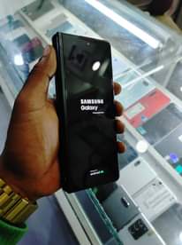 A picture of Samsung fold 3