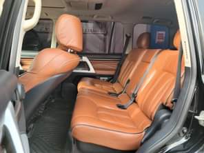A picture of 2014 Toyota Land Cruiser V8 slightly used by a Diplomat