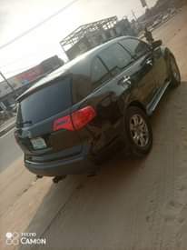 A picture of Belgium grade first flash 2008 model MDX Acura with Engine