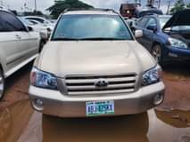 A picture of Less Than 6months Nigerian Used 2005 2006 3 Seater Toyota