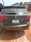 A picture of TOYOTA VENZA 2010