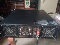 A picture of Yamaha power armplefier
