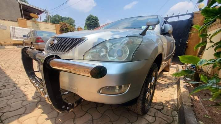 A picture of 2009 Toyota Harrier 2009