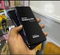 A picture of Samsung s6 7 8edge UK used with it s accessories