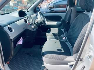 A picture of Toyota Sienta
