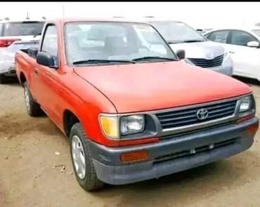 A picture of Tokunbo vehicle Toyota pickup The vehicle price is 650 000