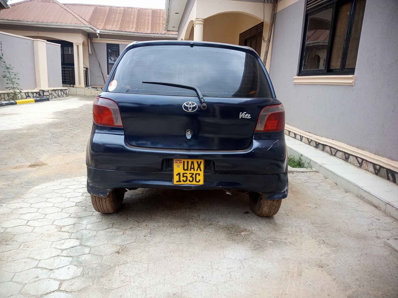 A picture of Car Toyota vitz