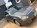 A picture of Toyota Avalon 2006 model