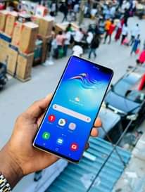 A picture of Samsung galaxy S10 5G