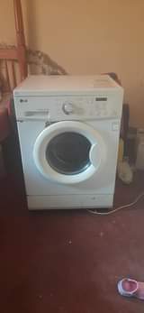 A picture of 7kg LG washing machine