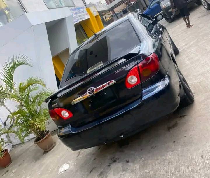 A picture of Toyota Corolla 09167343919