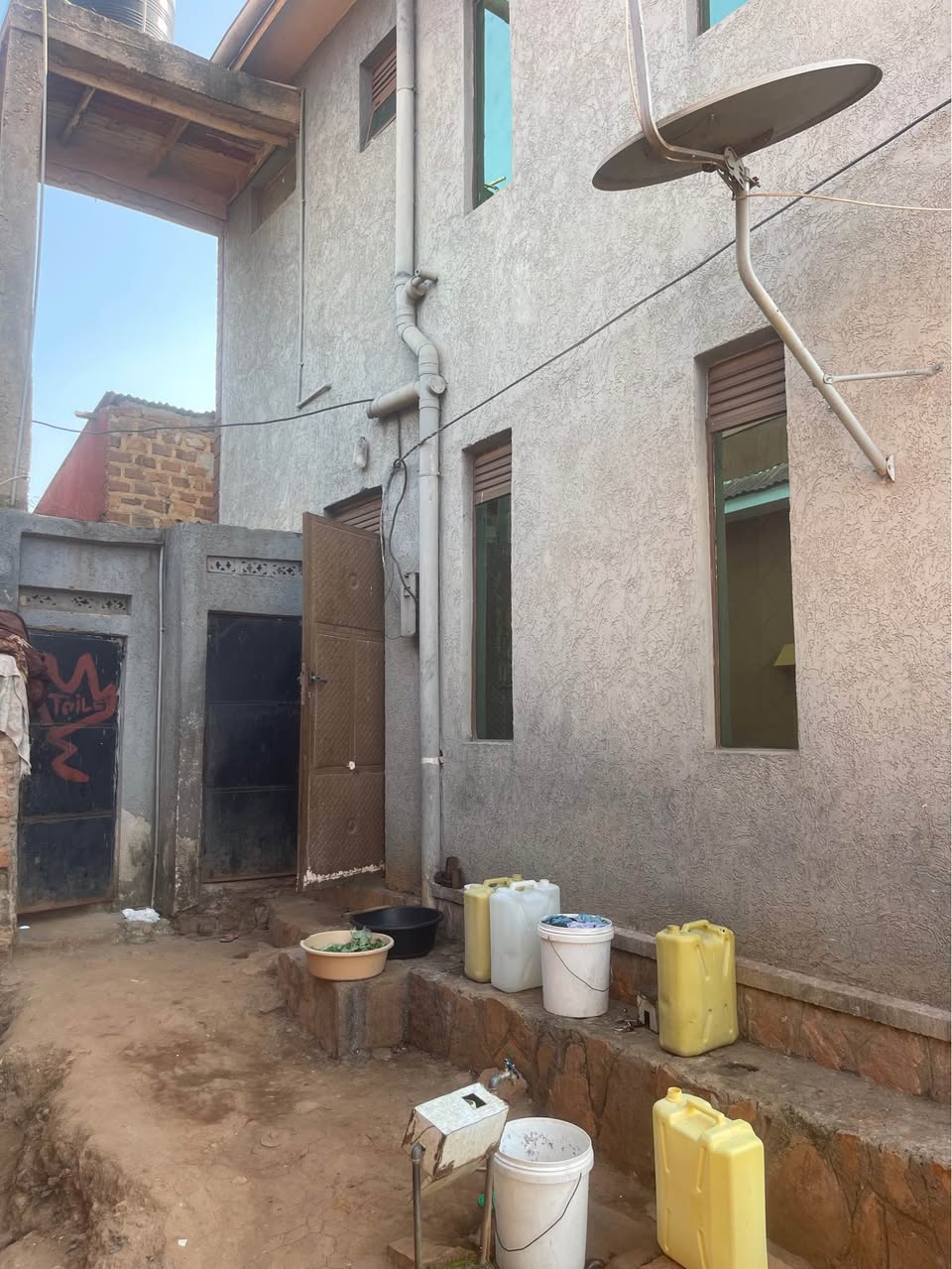 A picture of HOUSE FOR SALE