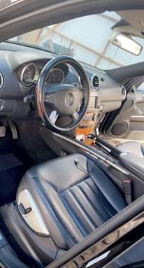 A picture of 2008 MERCEDES ML350
