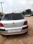A picture of 2004 PEUGEOT 307 manual
