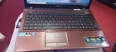 A picture of Azus laptop