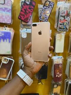 A picture of iPhone 7 Plus 32GB