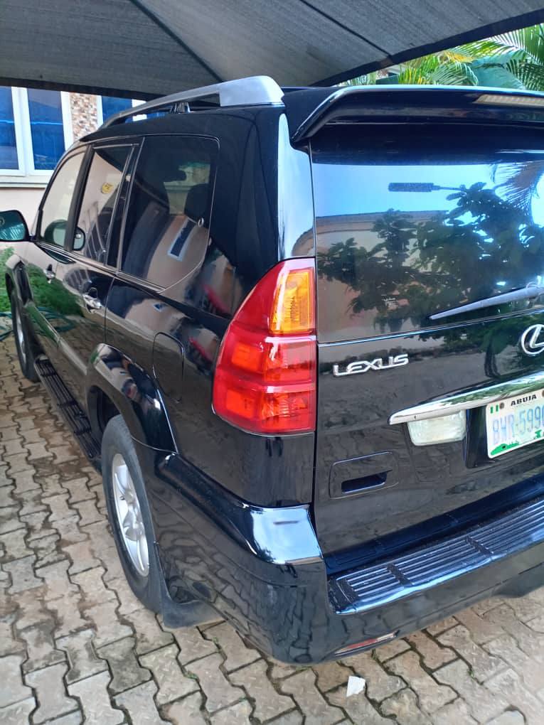 A picture of Distress distress distress Gx470 2006 model with an untampered engine