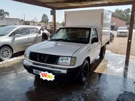 used nissan hardbody