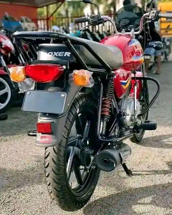 bajaj boxer