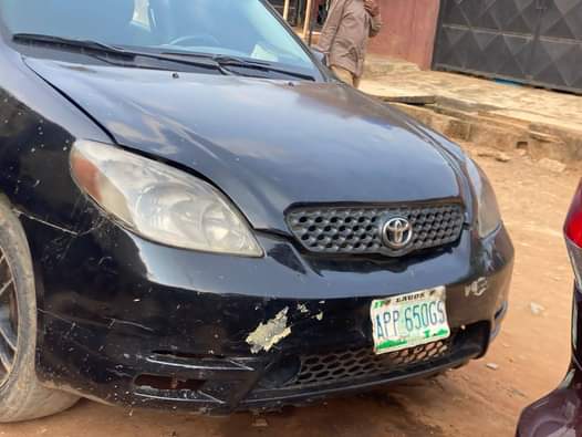 A picture of Toyota matrix 2005 Engine and Gear ok AC working okay