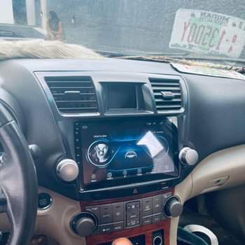 A picture of Toyota HIGHLANDER 2008