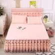 A picture of 3pc bedliners 2pillowcases 1 bed liner 100 000 0705394267